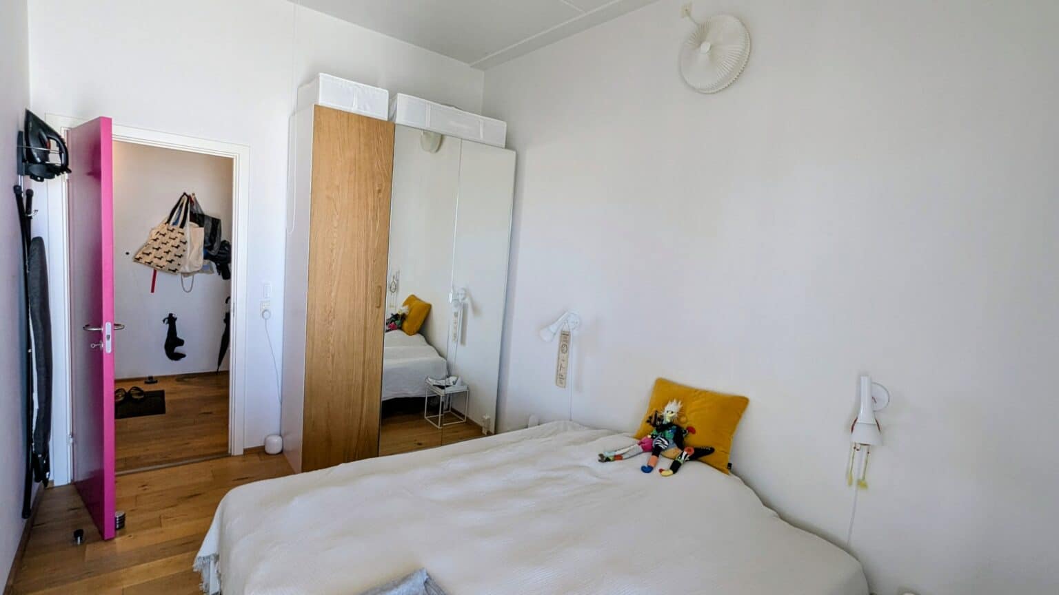 PXL_20260825_125354591.MP~2